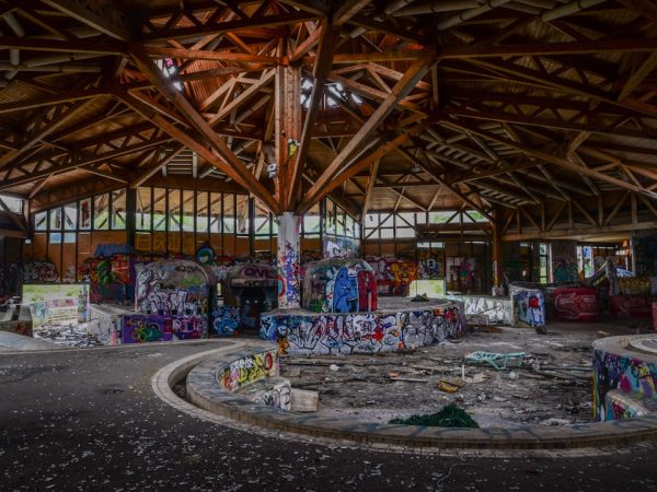 découvrez l'excitation et la diversité d'une urban adventure, où chaque coin de rue dévoile des trésors cachés, des cultures fascinantes et des expériences inoubliables. partez à la conquête de la ville et vivez des moments palpitants au cœur de l'urbanité.